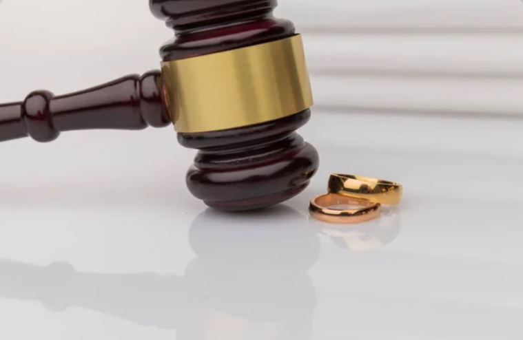 Divorcios - Estudio Dr Olivares y asociados.